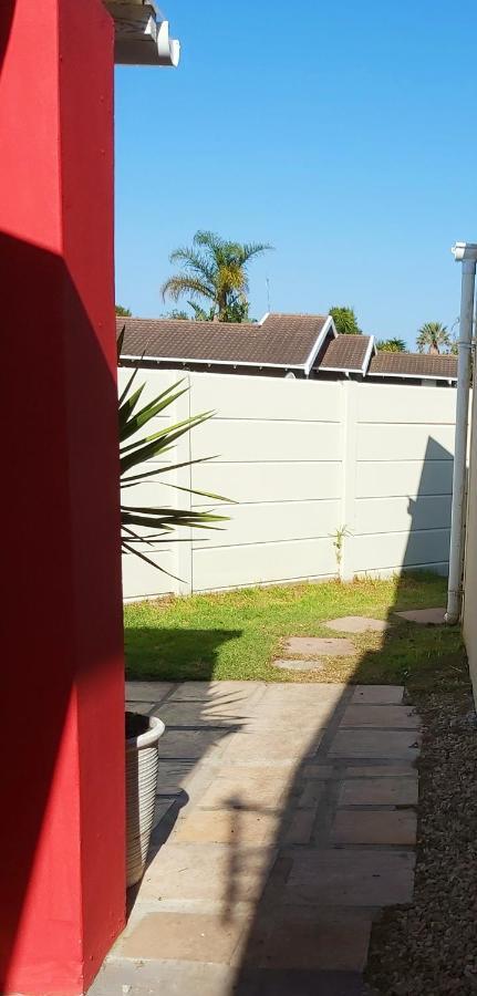 ホテルRed Pillars ポート・エリザベス 部屋 写真